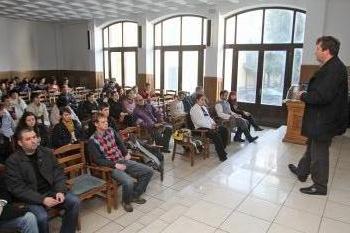 Jakab István: történelmünk ismerete a jövőnk záloga 