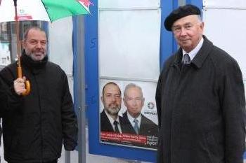 Kihelyezte első plakátjait a kolozsvári EMNP
